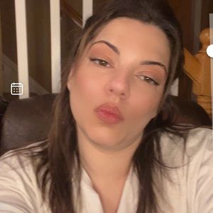 Meet your Posher, Felicia